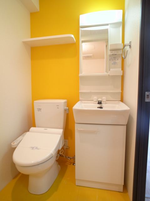 洗面設備　別タイプのお部屋の写真になります