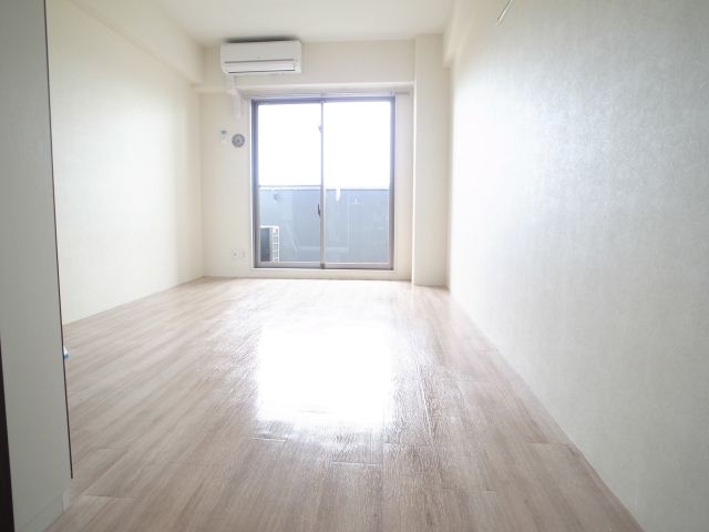 居室・リビング　別タイプのお部屋の写真になります