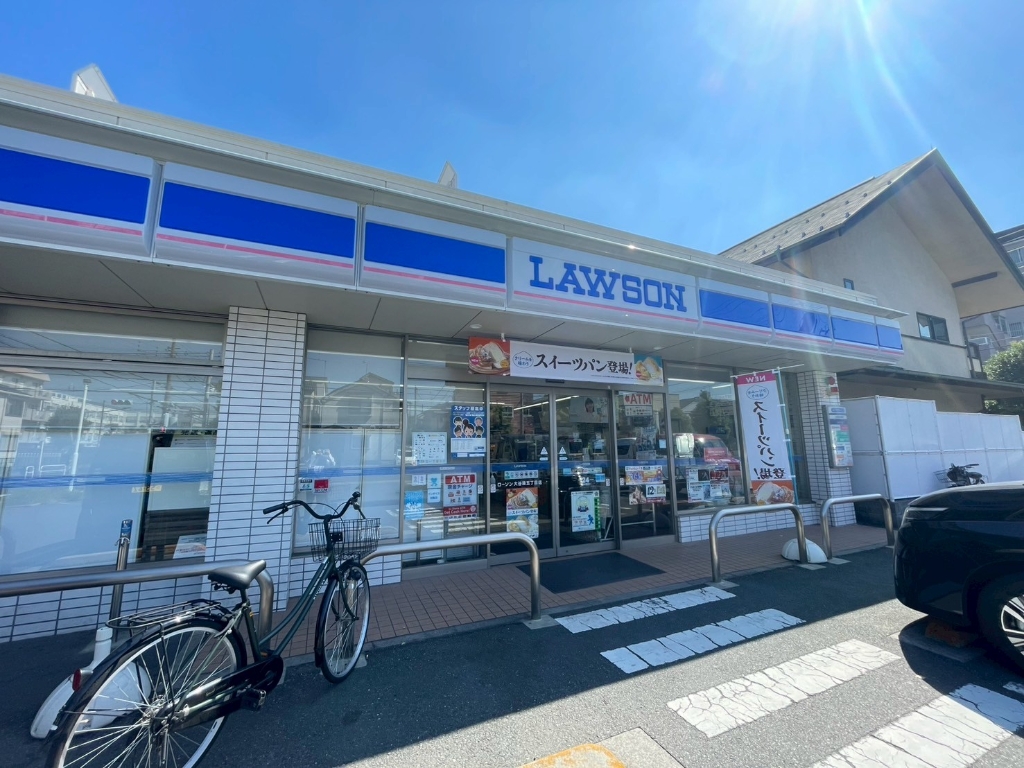 コンビニ　ローソン 大谷田五丁目店（コンビニ）まで14m
