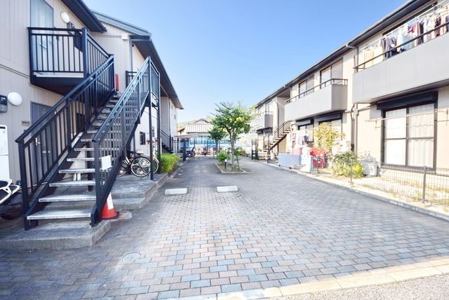 エントランス　★玄関前★