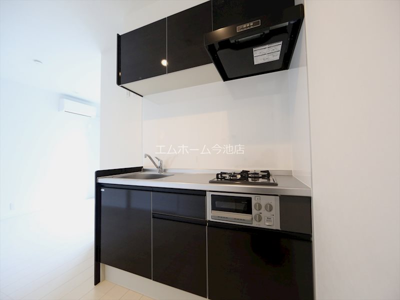 キッチン　システムキッチン（ガス2口グリル付）