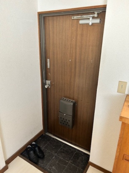 玄関　※別部屋の写真です