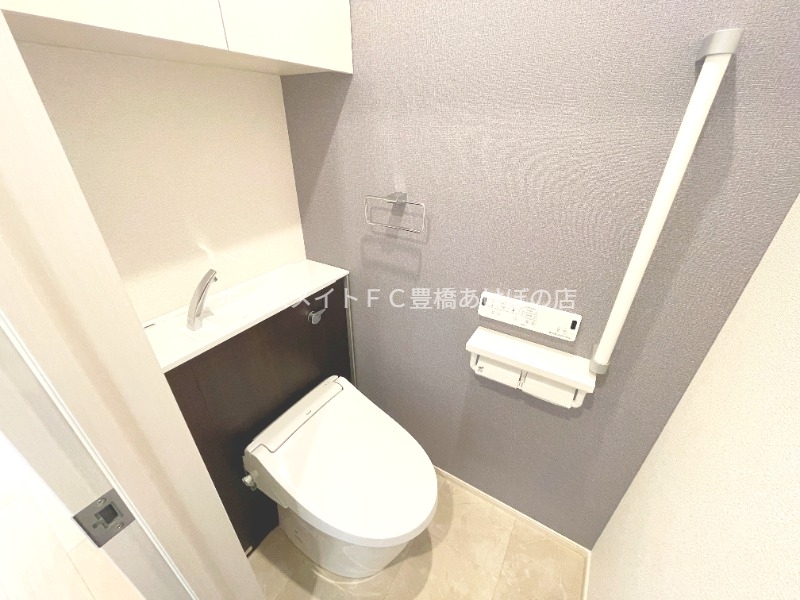 トイレ　同型完成モデル