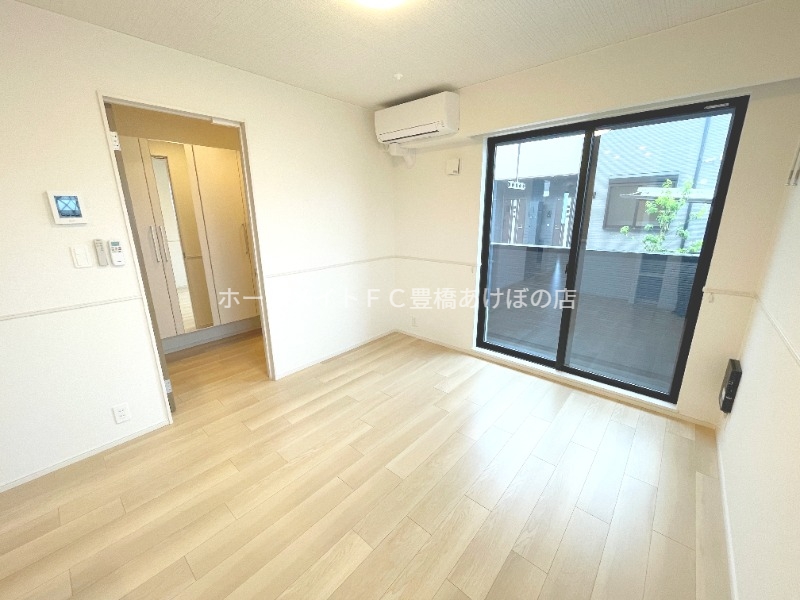 居室・リビング　同型完成モデル