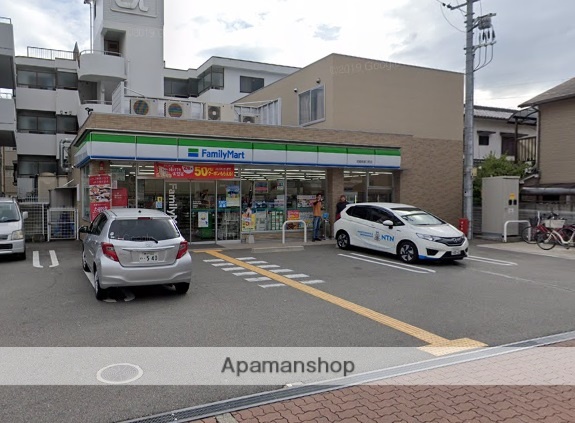 コンビニ　ファミリーマート（コンビニ）まで169m