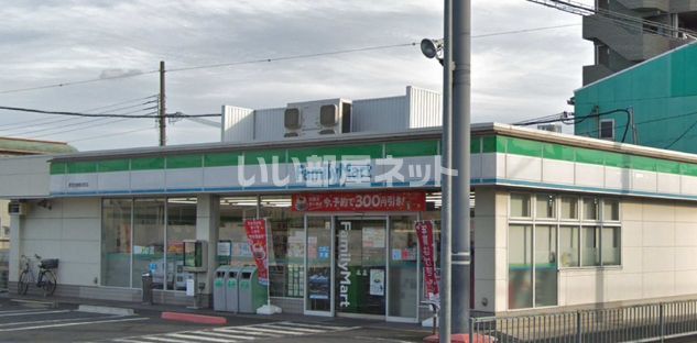 コンビニ　ファミリーマート堺百舌鳥梅北町店（コンビニ）まで412m
