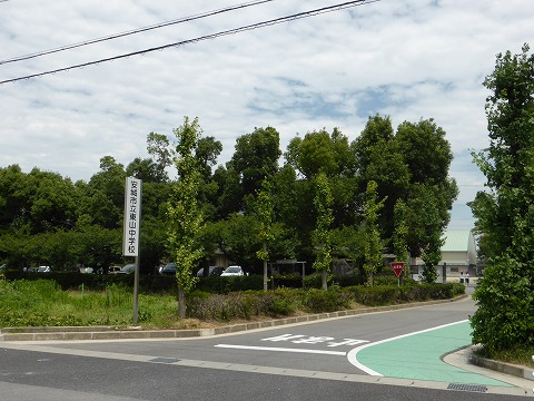中学校　安城市立東山中学校（中学校）まで1604m