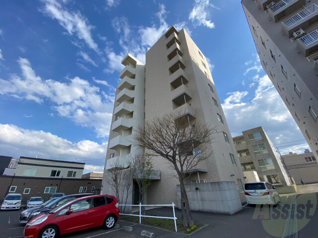 建物外観　札幌市中央区北十三条西「クレアシオン桑園」