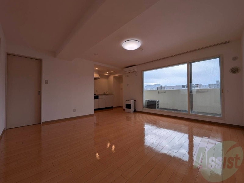 居室・リビング　広くてキレイなＬＤＫが広がっていて、充実した生活が送れそう。