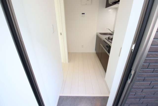 玄関　※別室の参考写真の為、現況優先です。