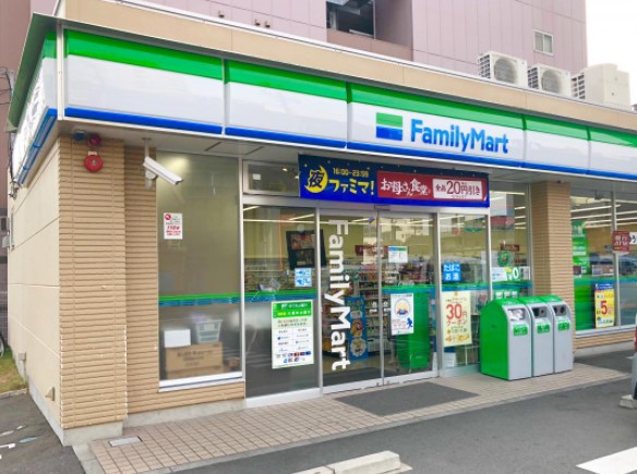 コンビニ　ファミリーマート 則武本通店（コンビニ）まで70m