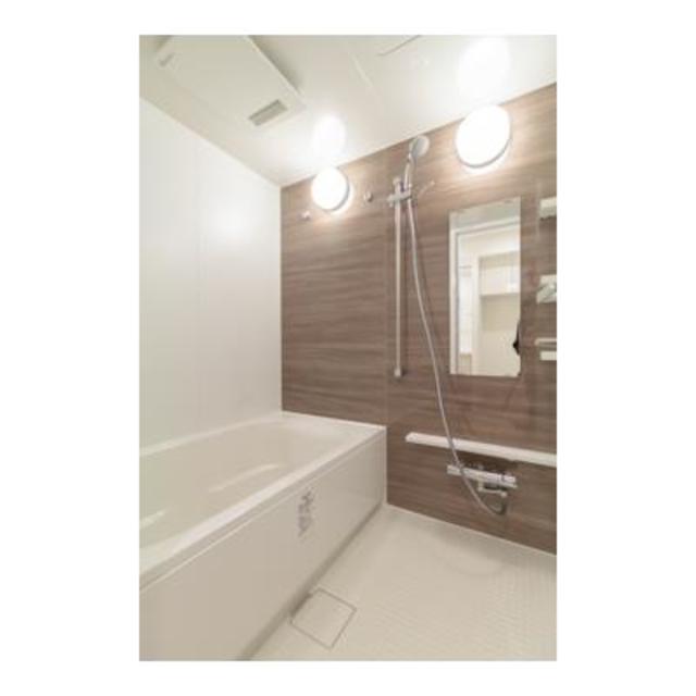 バス・シャワールーム　※写真は同タイプ住戸です。