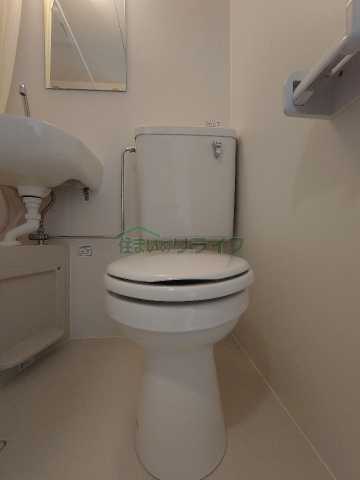 トイレ　シティフラット２５