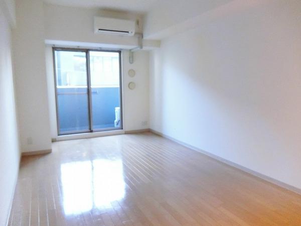 居室・リビング　洋室！