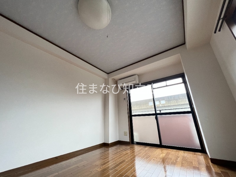 居室・リビング　同型別部屋写真