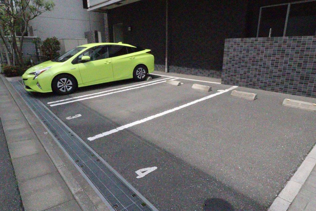 駐車場　駐車場