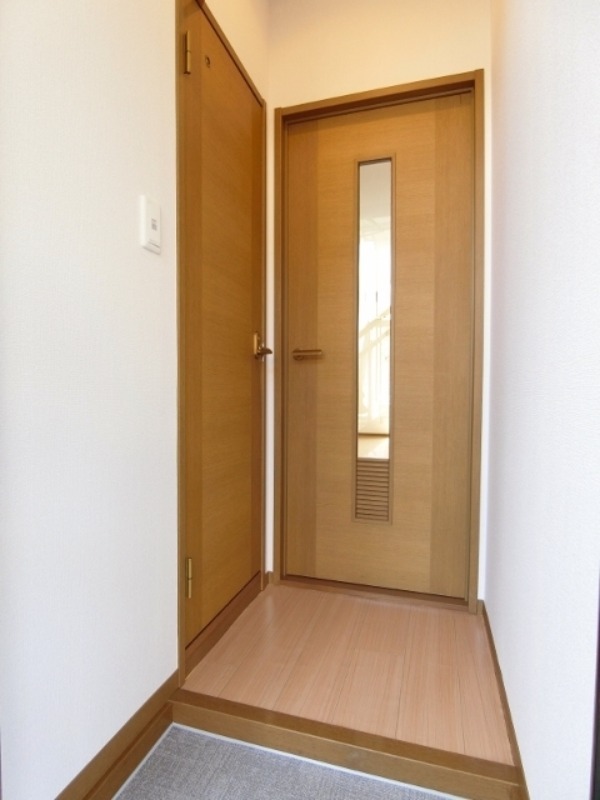 玄関　図面と現状に相違がある場合には現状を優先