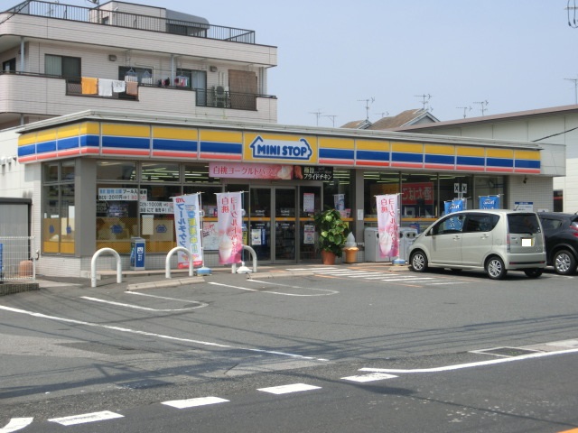 コンビニ　ミニストップ 三郷谷中店（コンビニ）まで122m