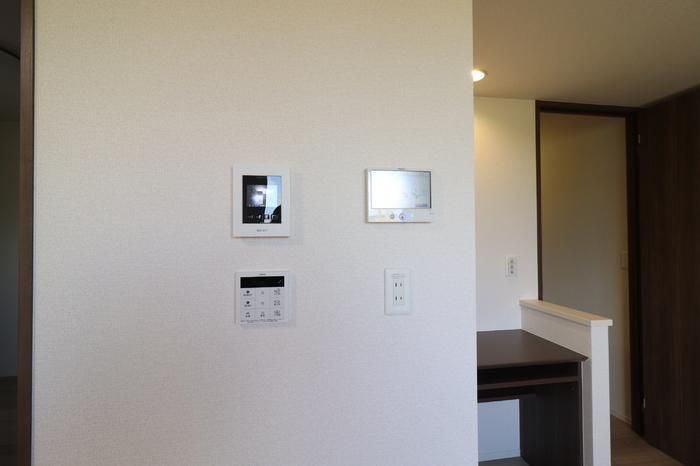 セキュリティ　モニター付きインターホン