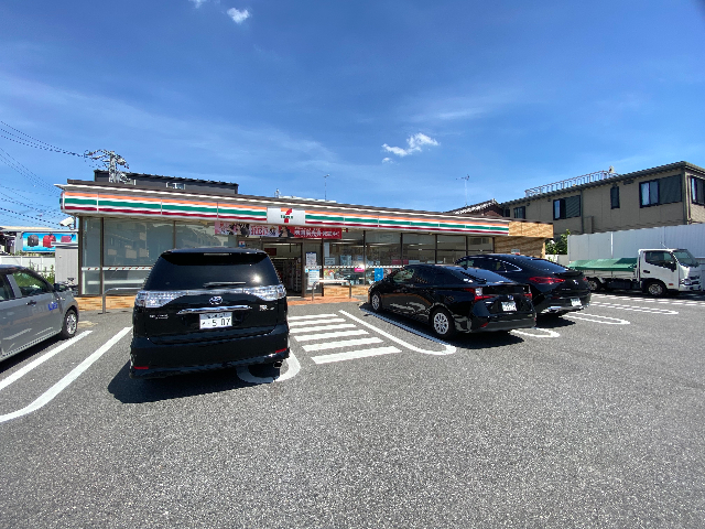 コンビニ　セブンイレブン名古屋御器所１丁目店（コンビニ）まで394m