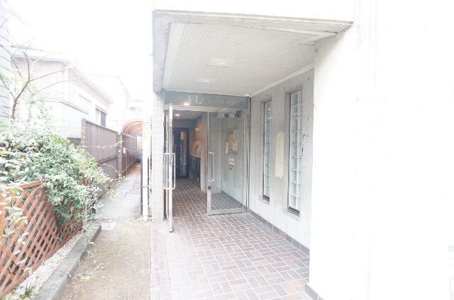 エントランス　エントランス