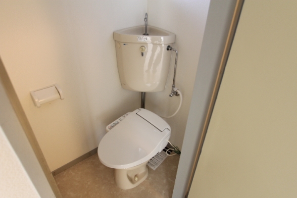 トイレ　ウォシュレット付きトイレ