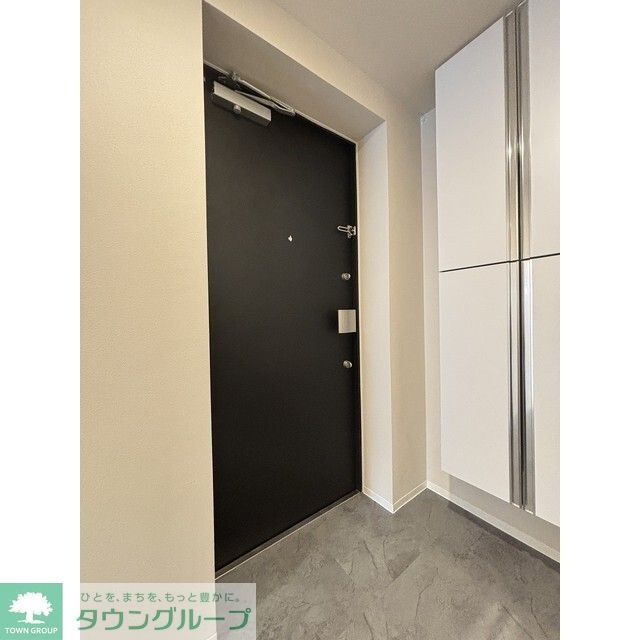 玄関　お部屋探しは株式会社　タウンハウジング　までお気軽にお問合…