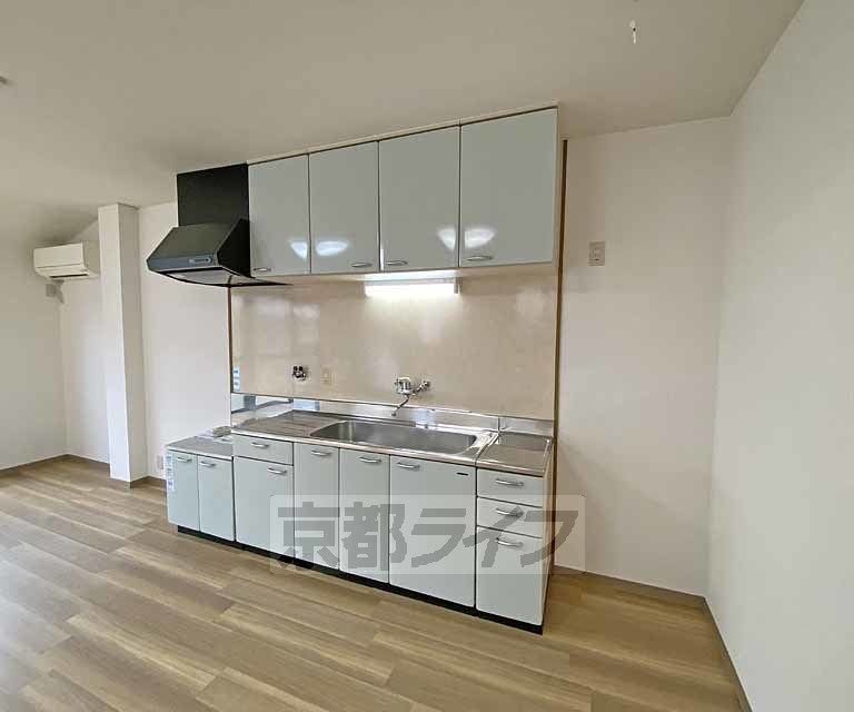 キッチン　ワイドなキッチンです。