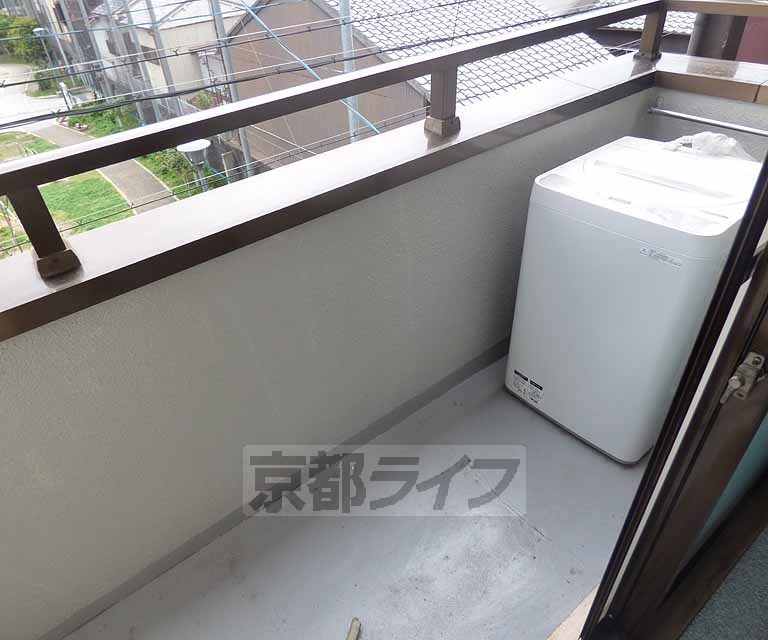 バルコニー　しっかりとしたバルコニーです。