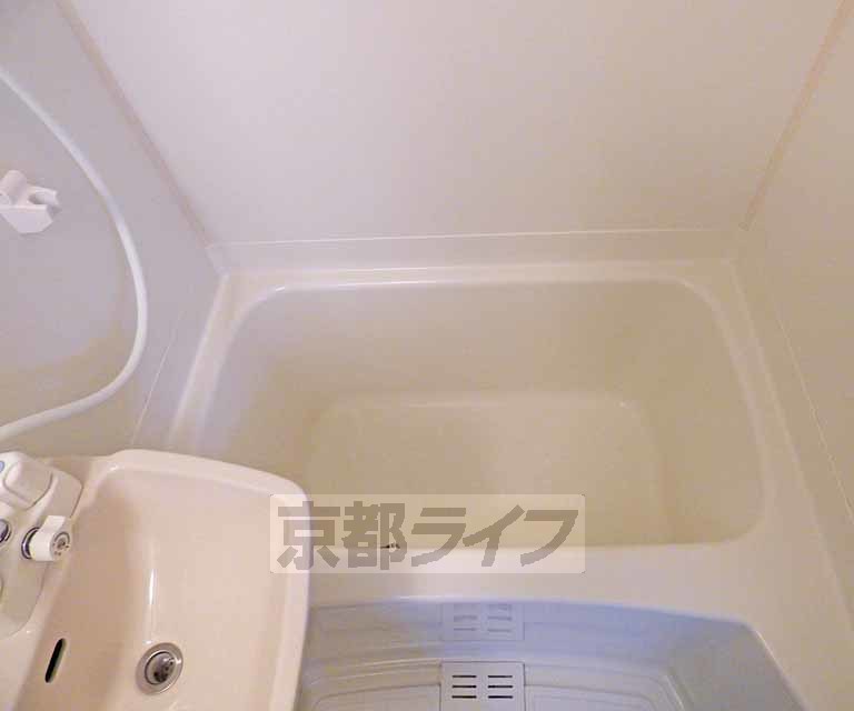 バス・シャワールーム　広いお風呂です。