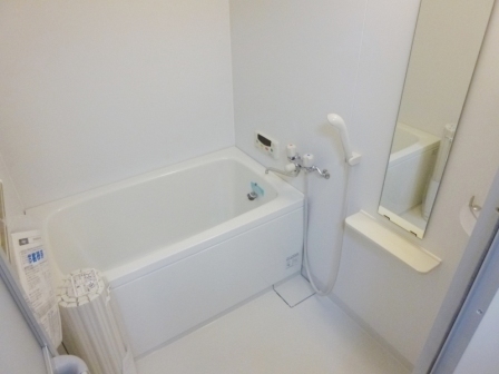 バス・シャワールーム　バストイレ別でオススメです！