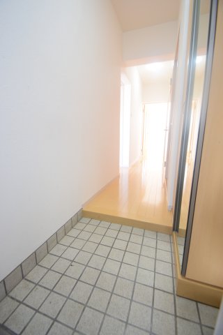 玄関　明るい玄関です