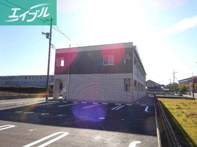 建物外観　外観写真（昼）