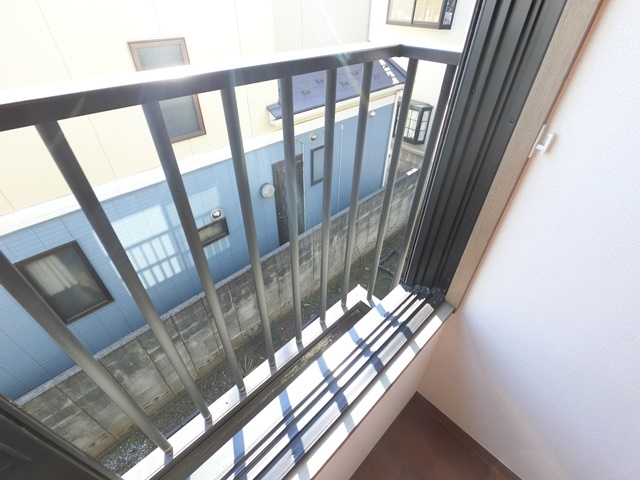 バルコニー　※同タイプの室内写真。仕様・設備は現況優先です※