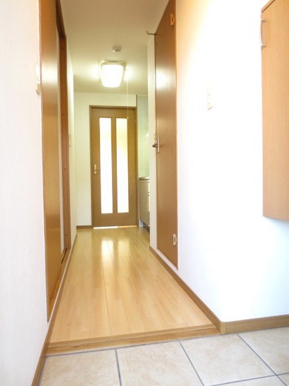 玄関　※他号室の写真です