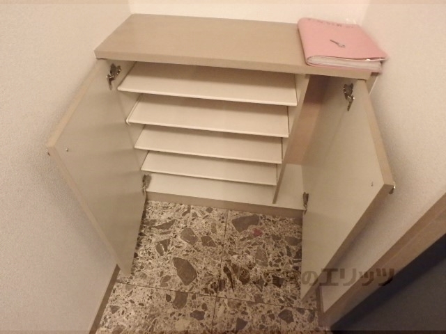 収納　下駄箱
