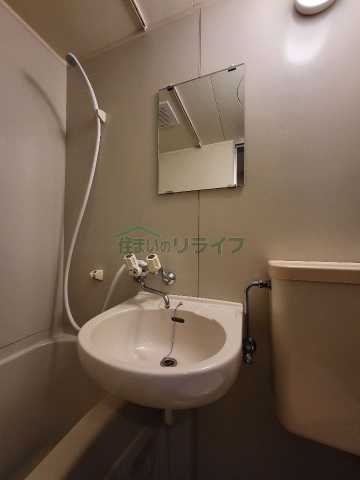 洗面設備　別部屋参考写真となります。