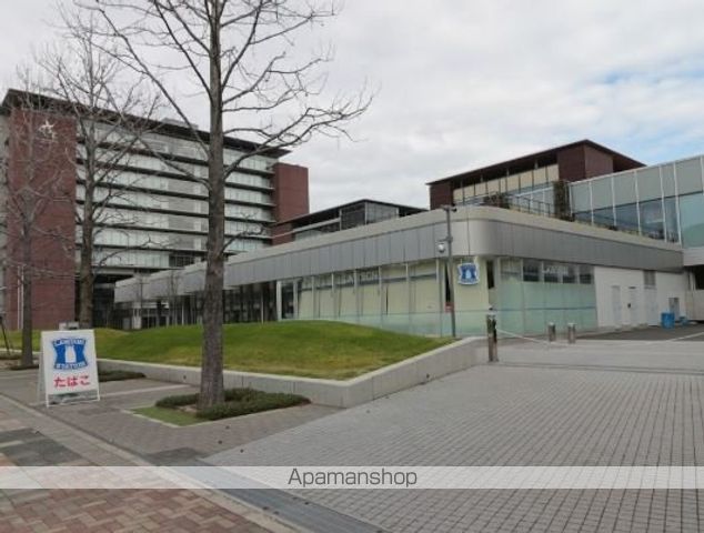 コンビニ　ローソン（コンビニ）まで732m