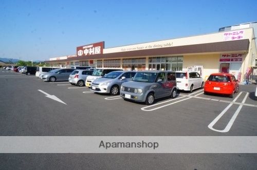 コンビニ　ファミリーマート　木津梅美台店（コンビニ）まで601m