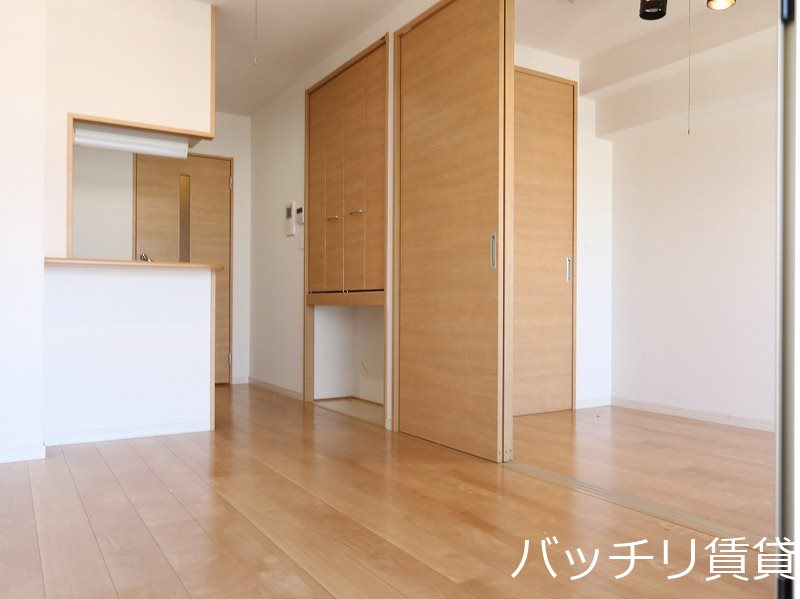 居室・リビング　最上階角部屋♪　ペット飼育可♪　インターネット無料♪