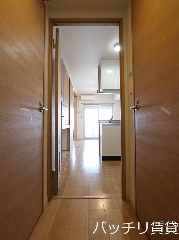 玄関　お問い合わせはバッチリ賃貸までお気軽に♪