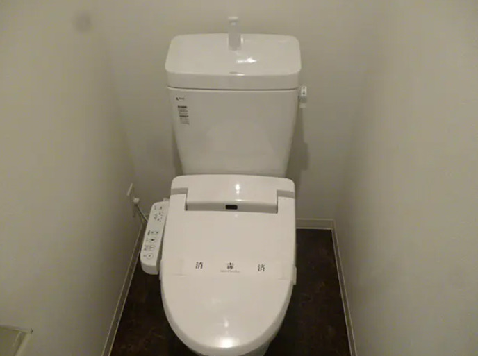 トイレ　※別部屋参考写真