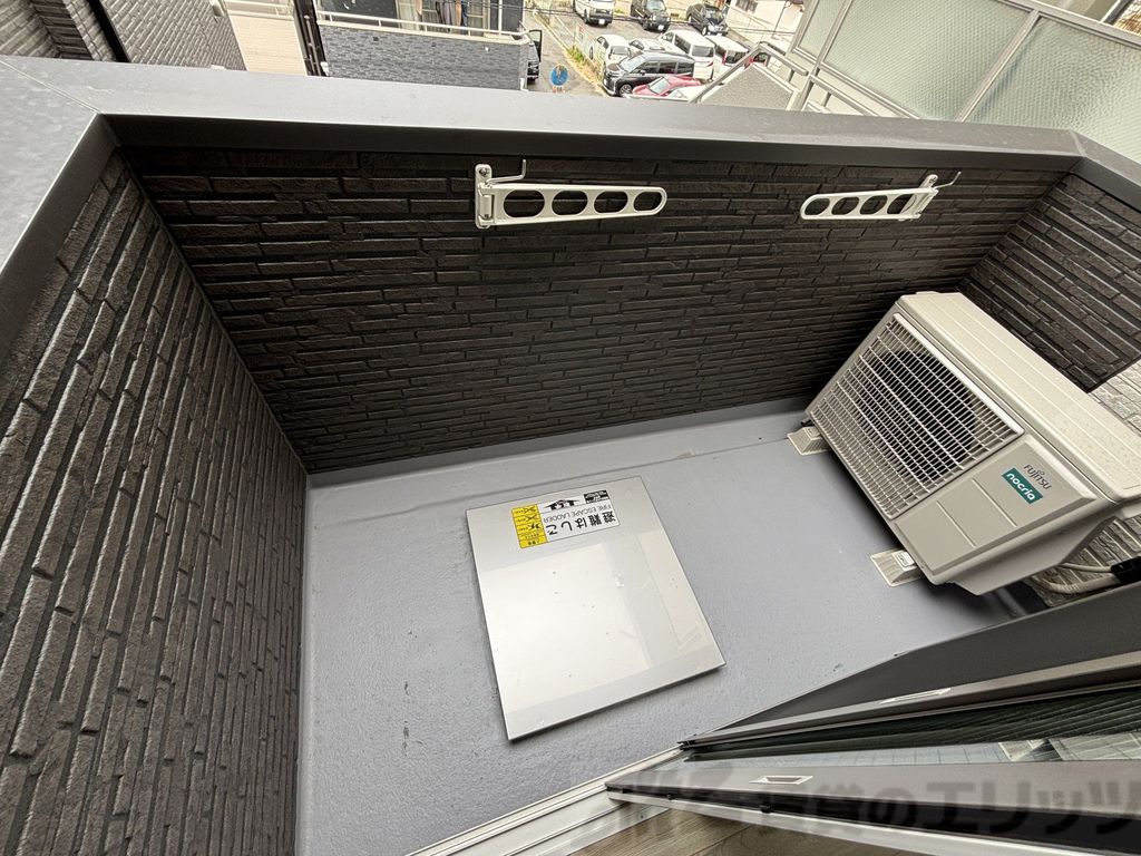 バルコニー　バルコニー