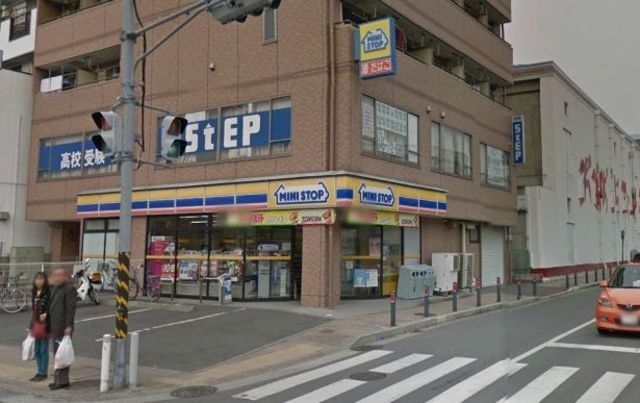 コンビニ　ミニストップ磯子新杉田店（コンビニ）まで458m