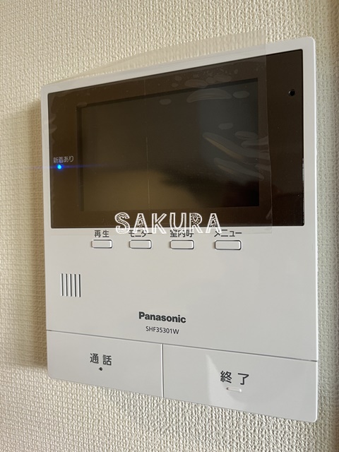 セキュリティ　女性の方でも安心のモニター付きインターフォン♪