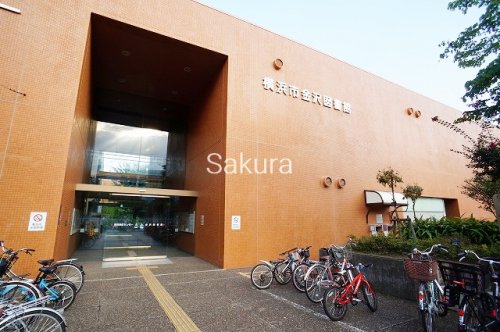 図書館　金沢図書館（図書館）まで593m