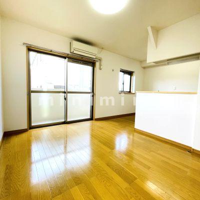 居室・リビング　※写真は別号室のものですので現状優先とさせていただきます