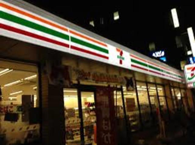 コンビニ　セブンイレブン堺東駅前店（コンビニ）まで814m