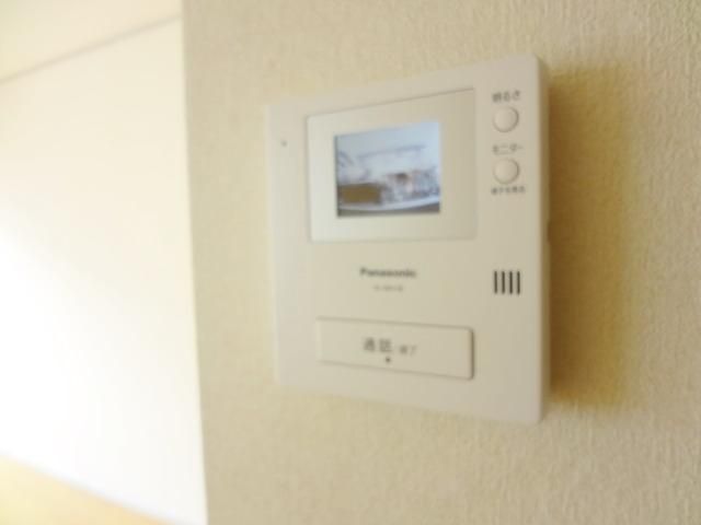 セキュリティ　♪来訪者をドアを開けずに確認♪