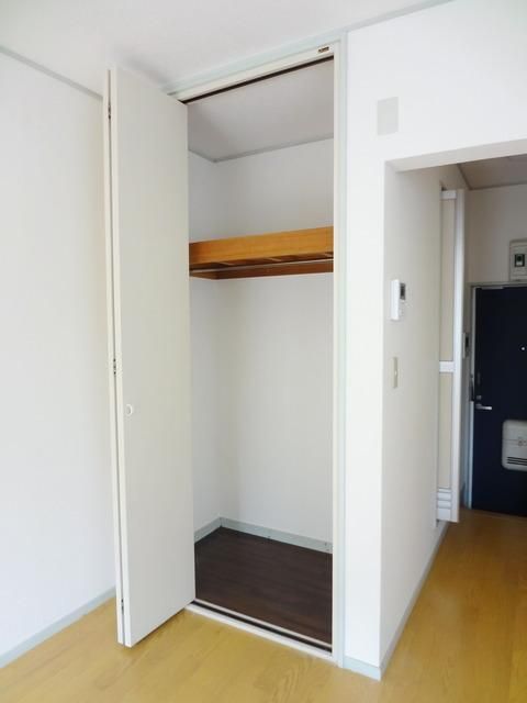 収納　♪しっかりと片付けるとお部屋も広く使えますね♪